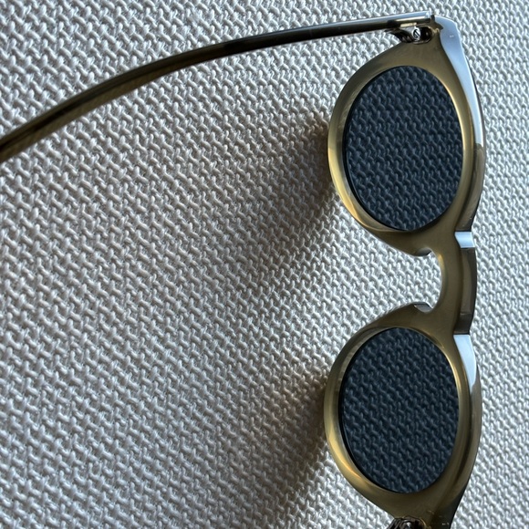 Authentic Celine Womens sunglasses! great condition small size frame! - Picture 2 of 8